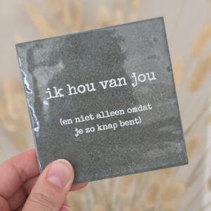 Tegeltje 'Ik hou van jou'.